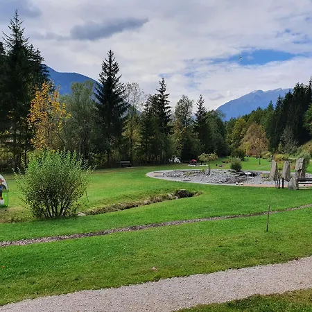 Alpenhaus فندق *