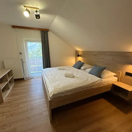 Alpenhaus Hotel *