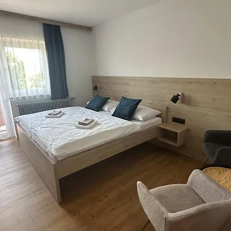Alpenhaus Hotel *