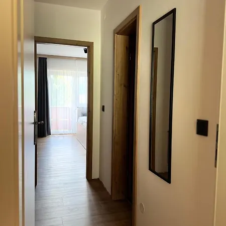 Hotel Alpenhaus *